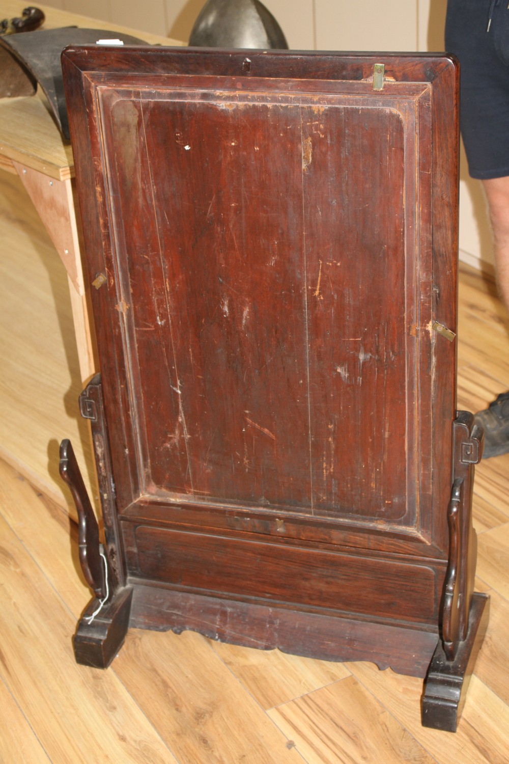 A late 19th / early 20th century Chinese hardstone table screen